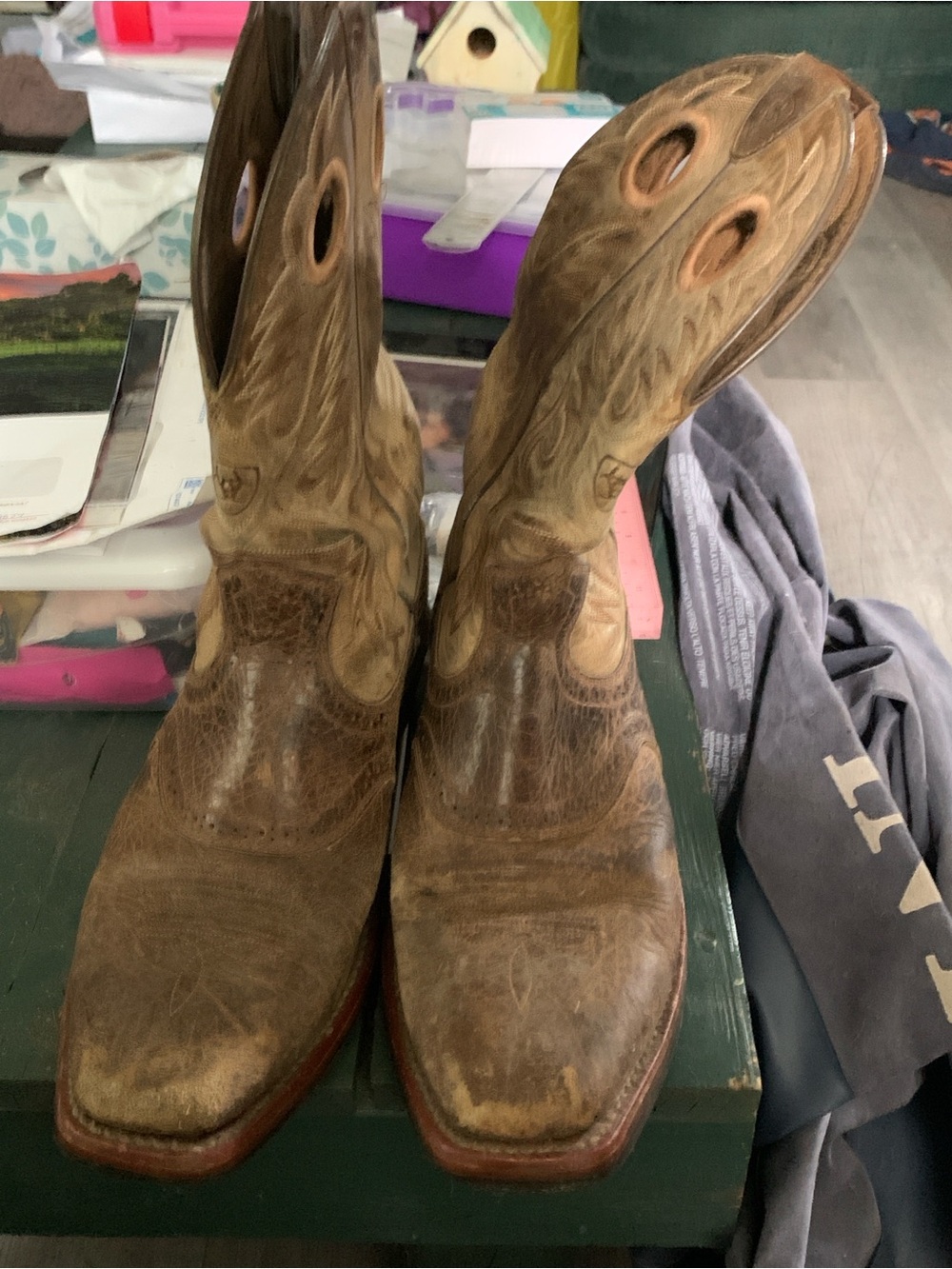 Ariat Brown Distressed Western Cowboy Boots